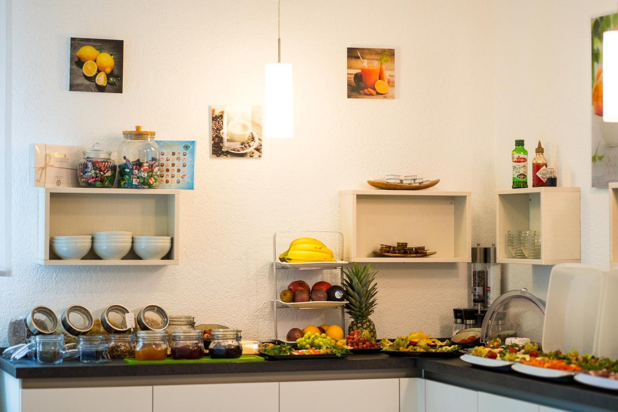Bed & Breakfast Outlet Hotel Dettingen an der Erms Exteriér fotografie